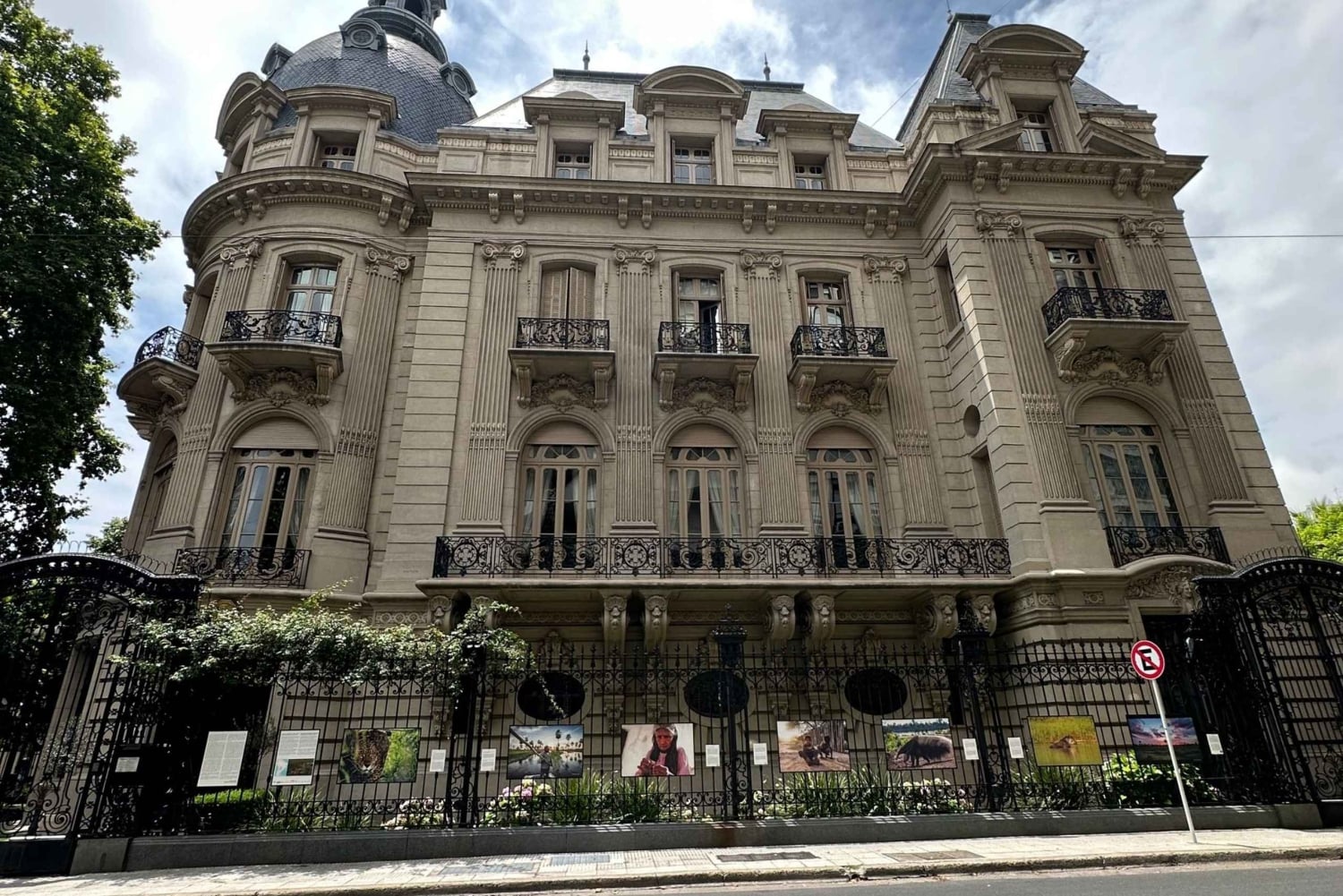 Tutustu Recoletaan, Buenos Airesin Pikku-Pariisiin