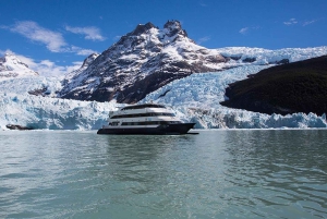 El Calafate: Spegazzini, Upsala, and Perito Moreno Glaciers on a Cruise