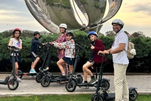 Explora Palermo-Recoleta de Scooter e bebe mate