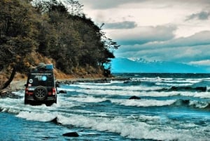 Fagnanon ja Escondidon järvien kierros 4WD-ajoneuvolla Ushuaiassa