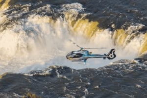 Фос-ду-Игуасу: полет на вертолете над водопадом Игуасу