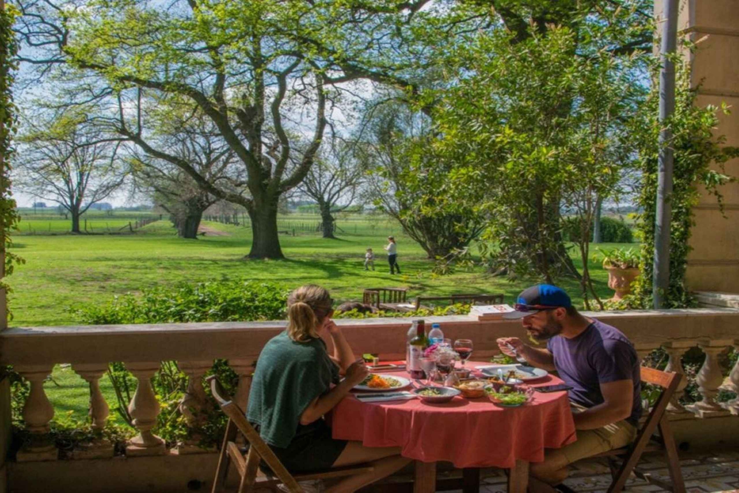 Desde Buenos Aires: El Ombú de Areco con traslado
