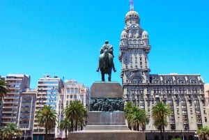 Buenos Aires: Færge til Colonia og busbilletter til Montevideo