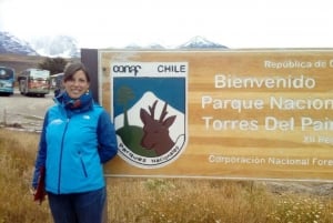 Fra El Calafate: Heldagstur til Torres del Paine