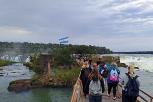 Z Foz do Iguaçu: Rejs statkiem po wodospadzie Iguazú w Argentynie