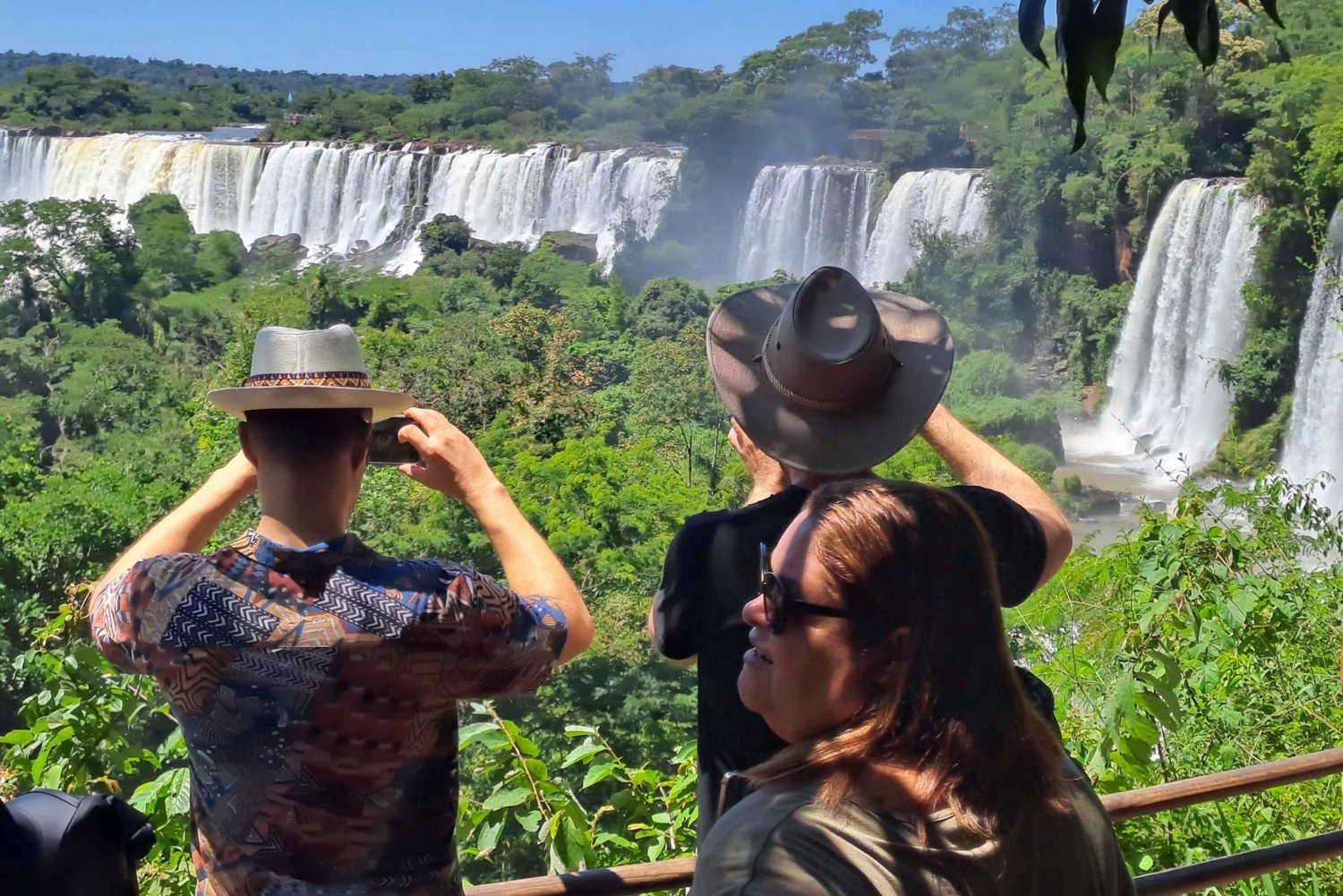 From Foz do Iguaçu: Tour to Argentinian Falls