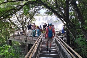 Foz do Iguaçusta: Guçuçu: Retki Argentiinan putouksille