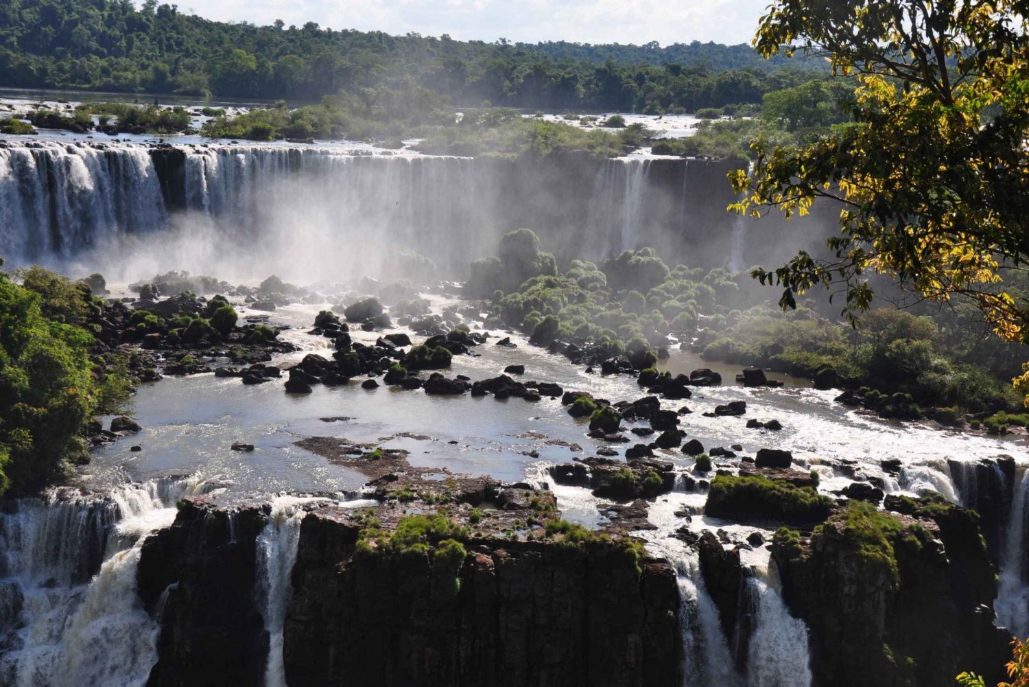 Fra Foz do Iguaçu: Besøk til de brasilianske fossefallene og fugleparken