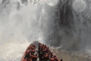 Depuis Puerto Iguazu : Chutes d'Iguazu en Argentine avec tour en bateau