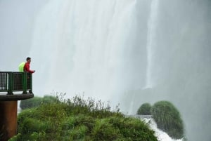 Z Puerto Iguazú: Wycieczka do brazylijskich wodospadów