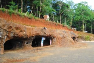 Desde Puerto Iguazú: Excursión a las Ruinas de San Ignacio y Minas de Wanda