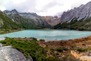 From Ushuaia: Emerald Lagoon Trekking Day Trip with Dinner
