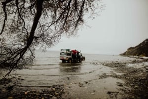 From Ushuaia: Escondido and Fagnano Lakes 4WD Winter Woods