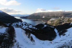 Från Ushuaia: Rundtur till sjöarna Fagnano och Escondido