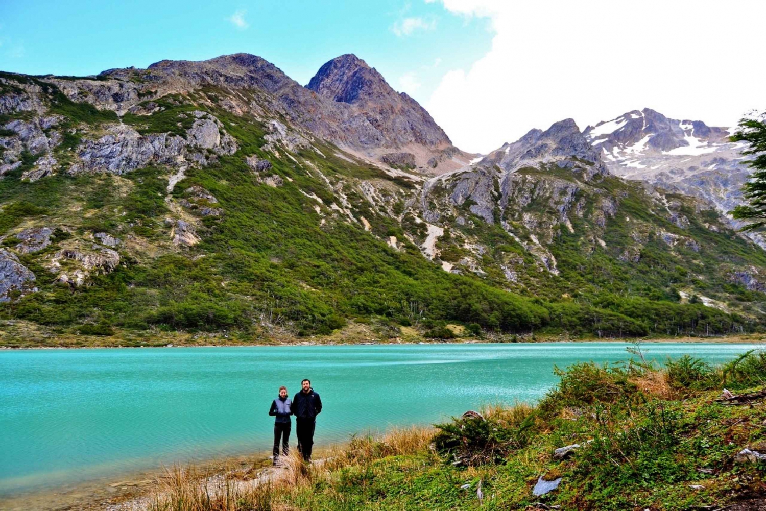 From Ushuaia: Emerald Lagoon Trekking Day Trip with Dinner