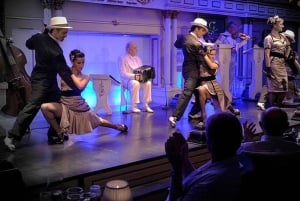 Dîner-spectacle Gala Tango avec transfert en bus classique en option.
