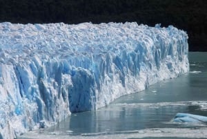 GLACIERS GOURMET Perito Moreno Navigation Full service