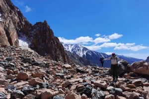 Hiking “Cajón de los Arenales” from Mendoza or Uco Valley