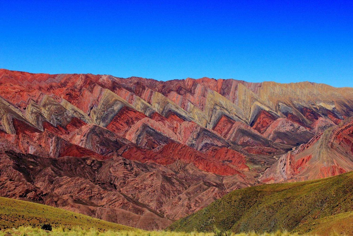Hornocal: Tour of the 14 Colors Mountain & Humahuaca´s Gorge