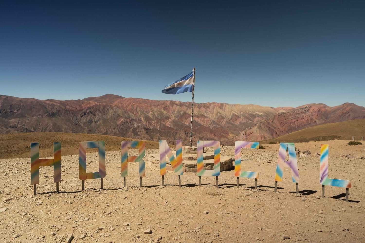 Humahuaca & Hornocal: Miradores Andinos y Pueblos Patrimonio desde Salta