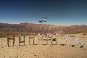 Humahuaca & Hornocal: Miradores Andinos y Pueblos Patrimonio desde Salta