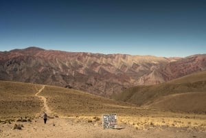 Humahuaca & Hornocal: Miradores Andinos y Pueblos Patrimonio desde Salta