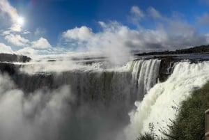 Tour privado de 1-2 días: explora ambos lados de las cataratas del Iguazú