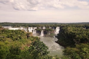 10-minutowy panoramiczny lot helikopterem nad wodospadem Iguazu