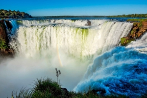 Puerto Iguazú: Iguazu watervallen trip met jeep tour & rondvaart