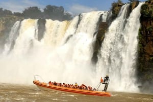 Iguazú-Fälle: Abenteuer Bootstour zur argentinischen Seite