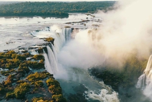 Iguazu Falls Private Day Tour: Brazil+Argentina+Boat Option
