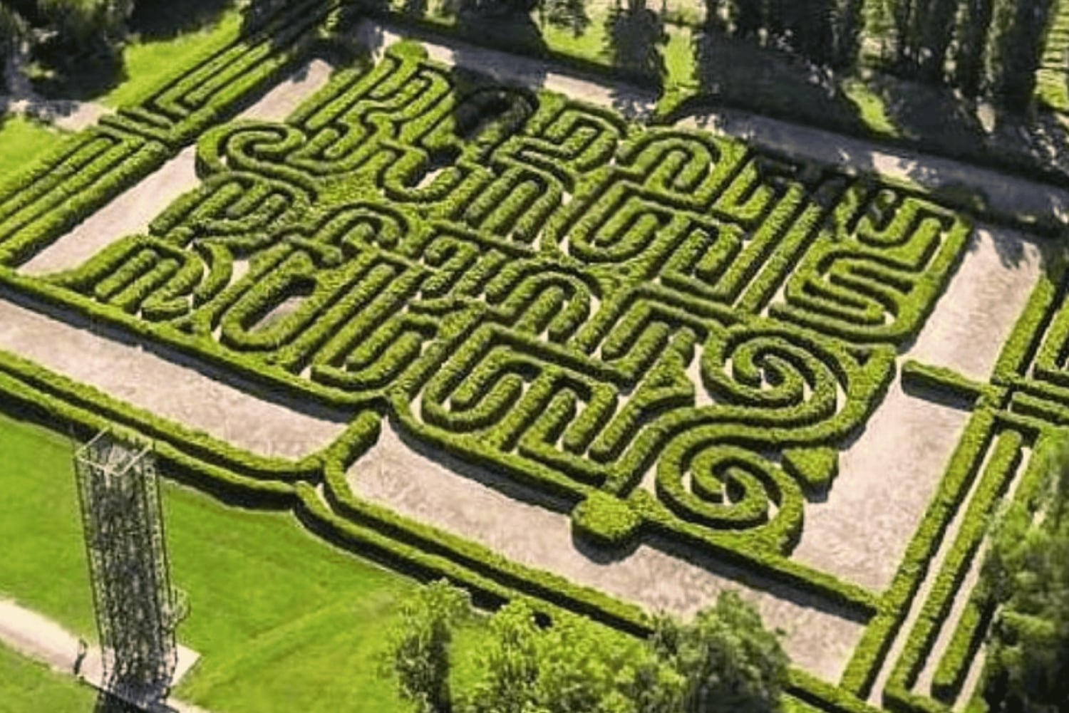 Мендоса: Лабиринт Борхеса: обед, литературный семинар и винодельня