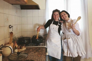 Mendoza: Empanadas Cooking Class in a local's kitchen