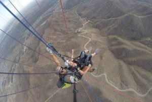 Mendoza: Extended Paragliding Flight with Photos and Video