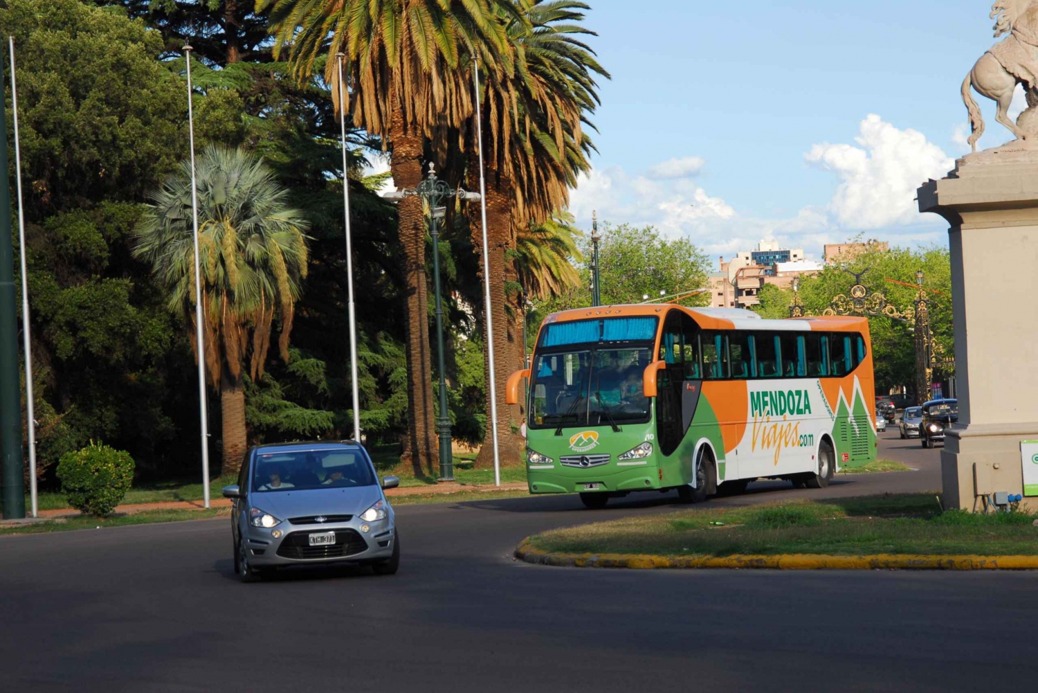 Mendoza: Halvdags sightseeing stadsrundtur