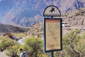 Mendoza: Dagsutflykt till Uspallata, Aconcagua och Puente del Inca