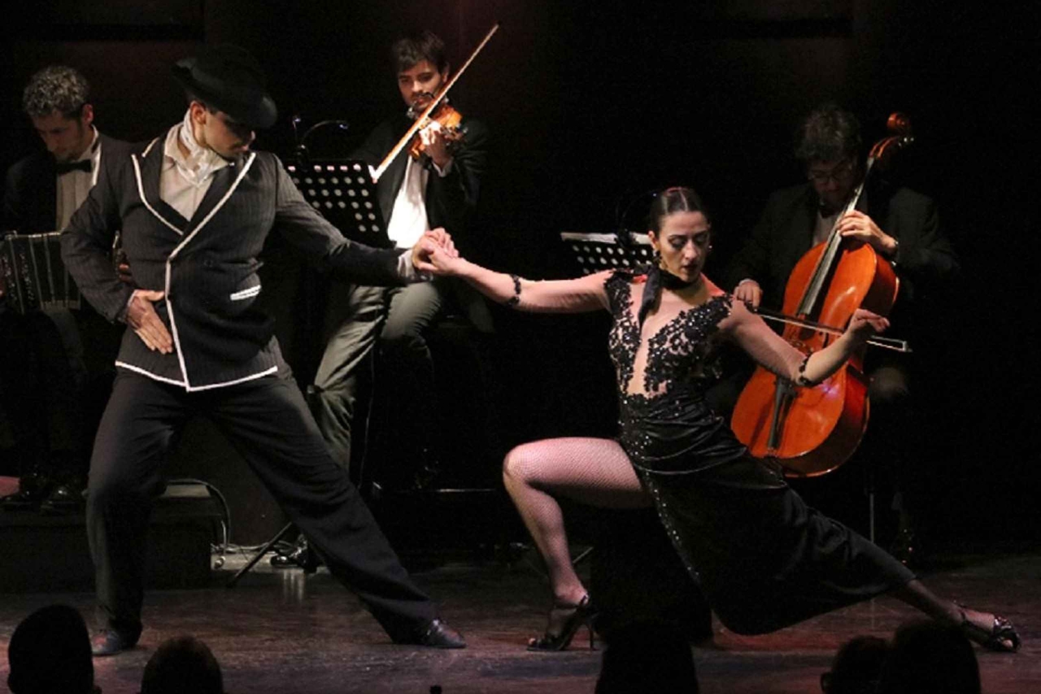 Michelangelo middagsshow med gratis drikke og transport