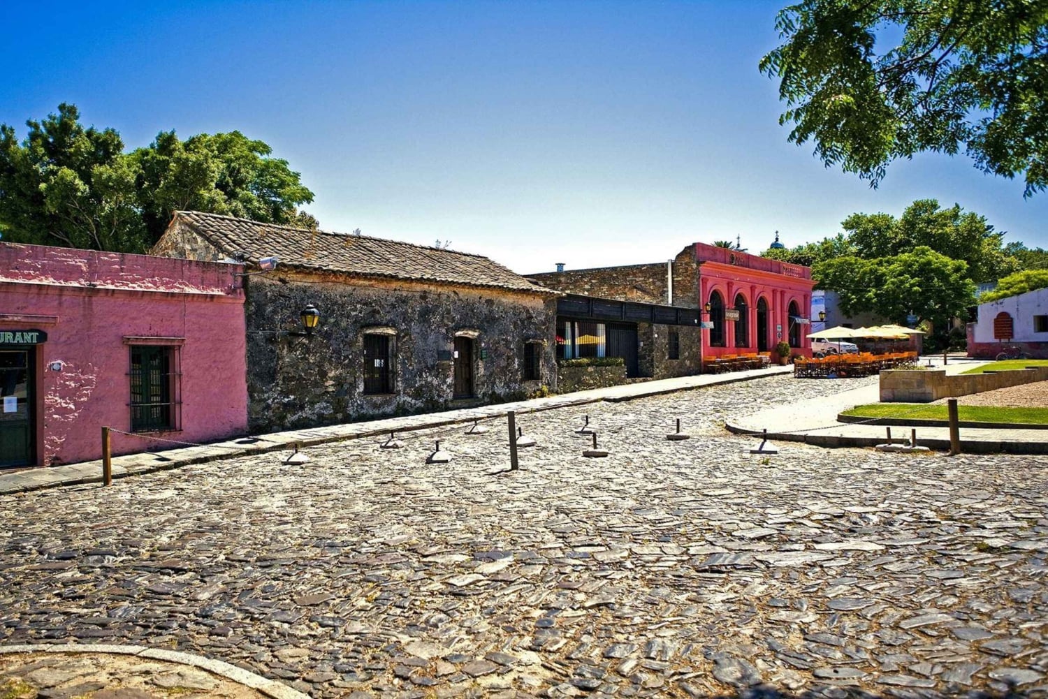Montevideo: Colonia del Sacramenton kaupunkikierros noutopalvelun kanssa