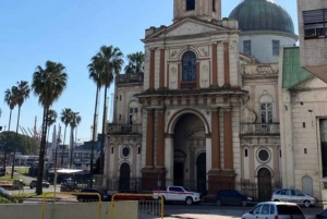 Montevideo : Tour guidato a piedi con una guida