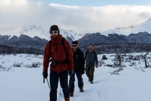 Trekking no Glaciar Ojo del Albino