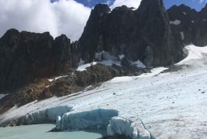 Trekking no Glaciar Ojo del Albino