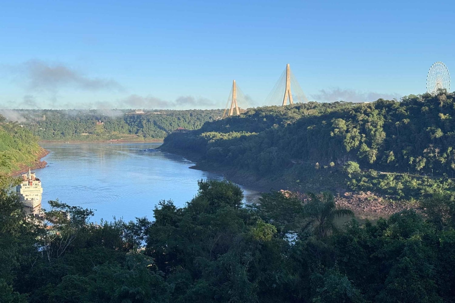Частная однодневная экскурсия: осмотр водопадов Игуасу с обеих сторон