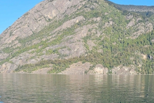 Paseo en lancha Privado por el Lago Lacar en San Martin de los Andes