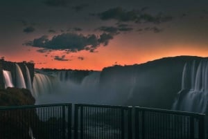 Tour privado de un día por los lados brasileño y argentino de las Cataratas del Iguazú