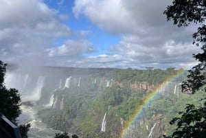 Tour privado de un día por los lados brasileño y argentino de las Cataratas del Iguazú