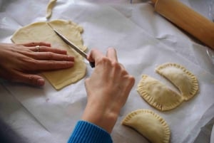 Lezione privata di cucina di empanadas e alfajores a Palermo