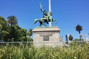 Yksityinen opastettu kävelykierros Plaza de Mayo & historiallinen alue