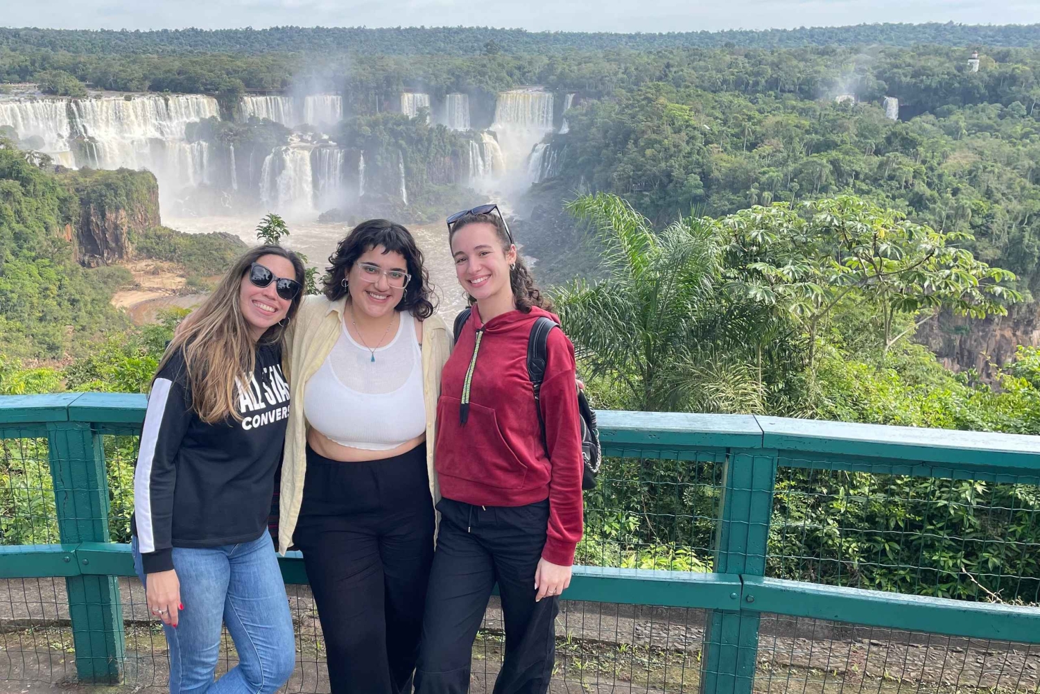 Puerto Iguazú: paquete de cataratas en ambos lados con traslados