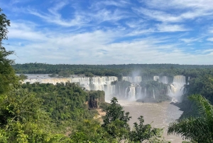 Puerto Iguazú: paquete de cataratas en ambos lados con traslados