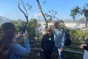 Puerto Iguazú: paquete de cataratas en ambos lados con traslados